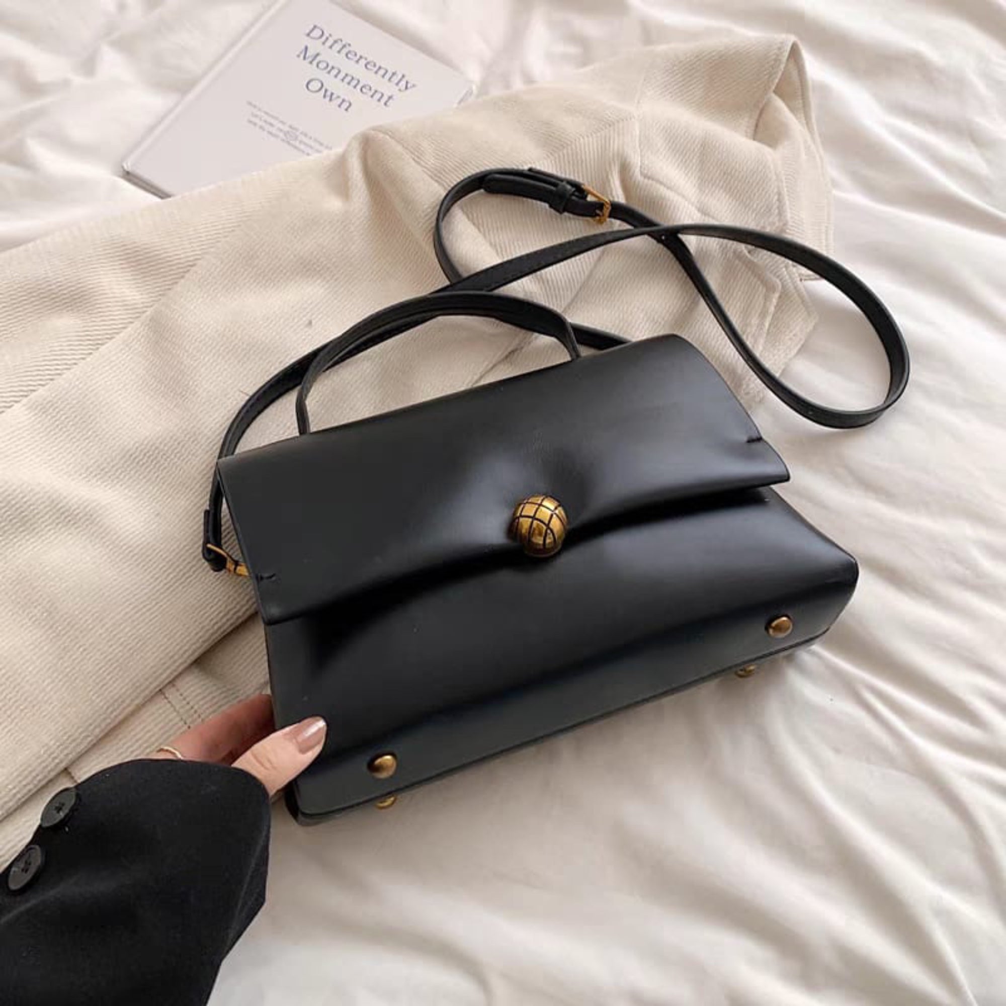 Black Lexi Sling Bag